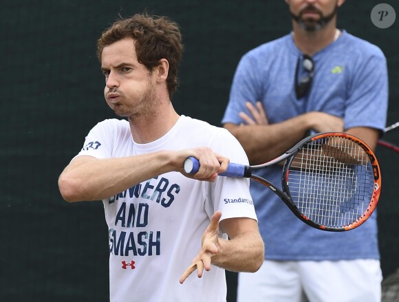 Andy Murray à l'entraînement lors tournoi de tennis de Wimbledon à Londres, Royaume, le 11 juillet 2017.