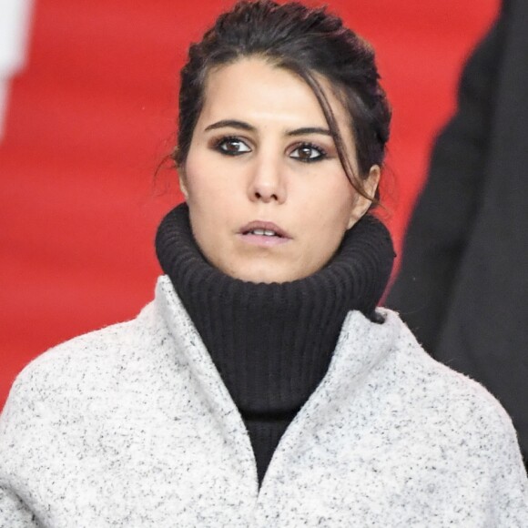 Karine Ferri encourage son compagnon Yoann Gourcuff lors du match Psg-Rennes au Parc des Princes à Paris le 6 novembre 2016. (victoire 4-0 du Psg) © Pierre Perusseau/Bestimage