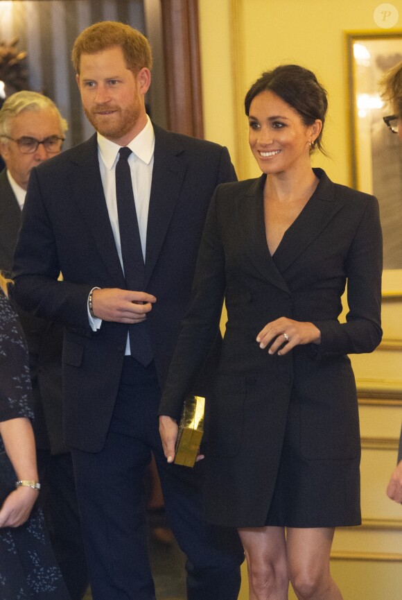 Le prince Harry, duc de Sussex et Meghan Markle, duchesse de Sussex, assistent à la comédie musicale "Hamilton" au théâtre Victoria Palace à Londres le 29 août 2018.