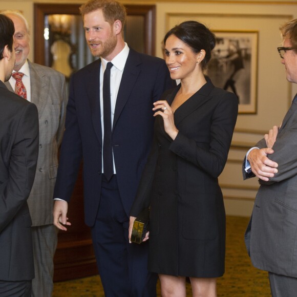 Le prince Harry, duc de Sussex et Meghan Markle, duchesse de Sussex, assistent à la comédie musicale "Hamilton" au théâtre Victoria Palace à Londres le 29 août 2018.