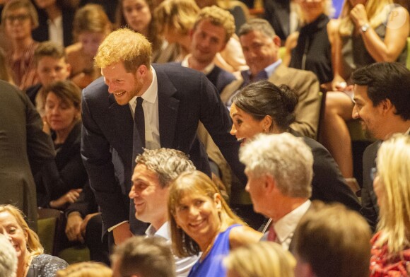 Le prince Harry, duc de Sussex et Meghan Markle, duchesse de Sussex, assistent à la comédie musicale "Hamilton" au théâtre Victoria Palace à Londres le 29 août 2018.
