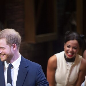 Le prince Harry, duc de Sussex et Meghan Markle, duchesse de Sussex, assistent à la comédie musicale "Hamilton" au théâtre Victoria Palace à Londres le 29 août 2018.