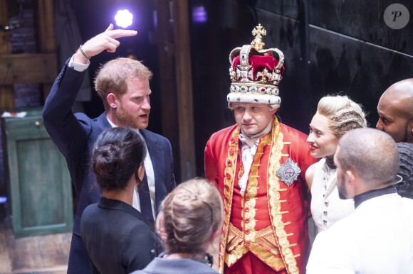 Le prince Harry, duc de Sussex et Meghan Markle, duchesse de Sussex, assistent à la comédie musicale "Hamilton" au théâtre Victoria Palace à Londres le 29 août 2018.