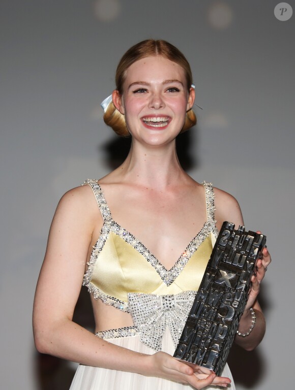 Elle Fanning - Remise du prix Nouvel Hollywood et projection du film 'Galveston' réalisé par M. Laurent lors du 44éme Festival du Cinéma Américain de Deauville le 1er septembre 2018. © Denis Guignebourg/Bestimage