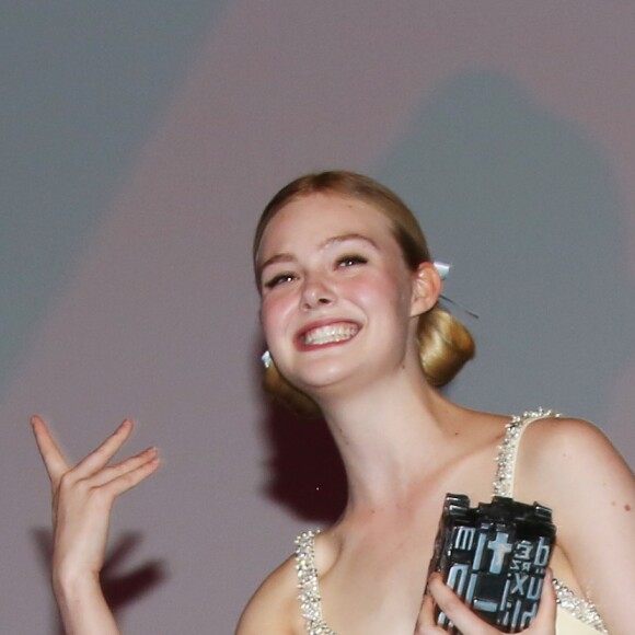 Elle Fanning - Remise du prix Nouvel Hollywood et projection du film 'Galveston' réalisé par M. Laurent lors du 44éme Festival du Cinéma Américain de Deauville le 1er septembre 2018. © Denis Guignebourg/Bestimage