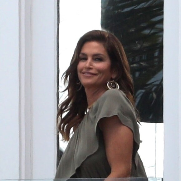 Exclusif - Cindy Crawford en pleine séance photo à Malibu, le 30 août 2018