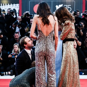 Stacy Martin, Natalie Portman, Brady Corbet - Montée des marches de la première du film "Vox Lux" lors du 75ème festival du film de Venise, la Mostra le 4 septembre 2018.
