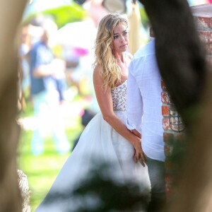 Denise Richards et Aaron Phypers se sont mariés lors d'une petite cérémonie entourés d'amis et de quelques membres de leur famille à Malibu. le 8 septembre 2018.