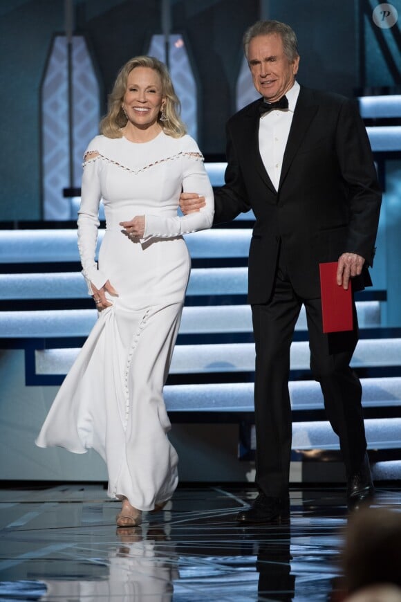 Warren Beatty et Faye Dunaway  - Erreur monumentale aux Oscars: le mauvais gagnant annoncé au Hollywood & Highland Center à Hollywood, le 26 février 2017.