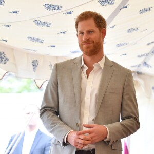 Le prince Harry et Doria Ragland, mère de Meghan Markle, secondaient la duchesse Meghan de Sussex le 20 septembre 2018 au palais de Kensington pour le lancement du livre de recettes de cuisine Together, our community cookbook qu'elle a préfacé.