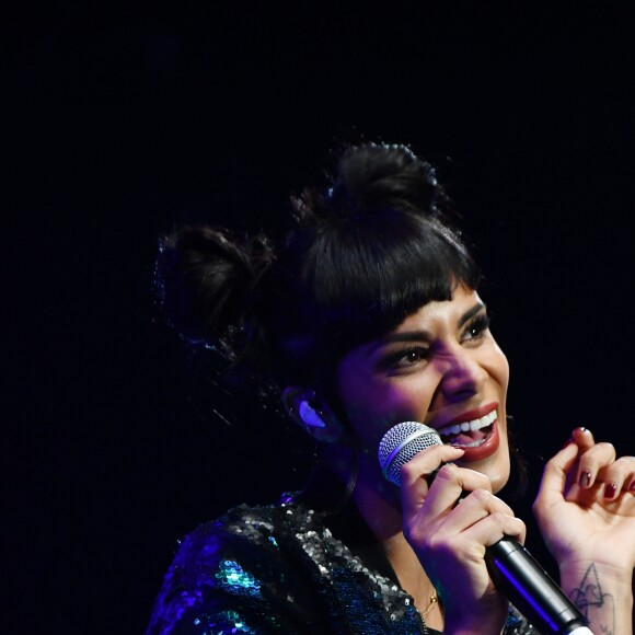 Shy'm durant le concert Star à Juan, au profit de l'association "Enfant Star et Match" dans la pinède Gould d'Antibes Juan-les-Pins le 10 juillet 2018. © Bruno Bebert/Bestimage