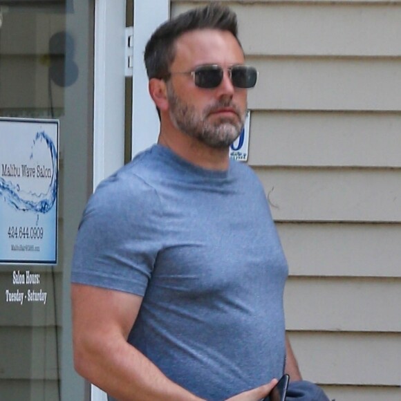 Exclusif - Ben Affleck est allé se faire couper les cheveux dans un salon de coiffure à Malibu, avant de retourner en cure de désintox. Le 8 septembre 2018