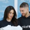 Sergio Ramos et sa femme Pilar Rubio présentent leur fils Alejandro à la presse à Madrid en Espagne le 28 mars 2018.