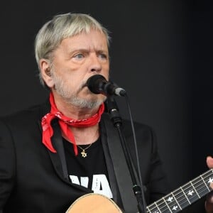 Renaud donne le dernier concert de sa tournée à la Fête de l'Humanité à la Courneuve le 17 septembre 2017.