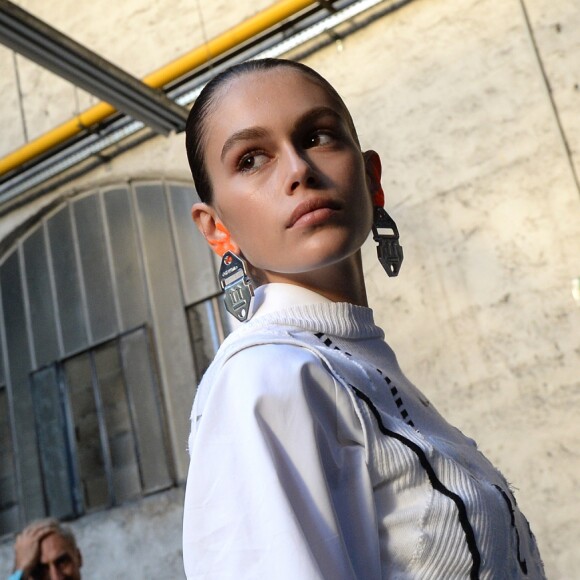 Kaia Gerber - Coulisses du défilé Off-White™ collection prêt-à-porter printemps-été 2019 lors de la Fashion Week de Paris, le 27 septembre 2018. © Ramsamy Veeren/Bestimage