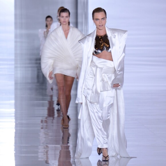 Cara Delevingne - Défilé Balmain, collection printemps-été 2019 à l'Hôtel de Ville. Paris, le 28 septembre 2018.