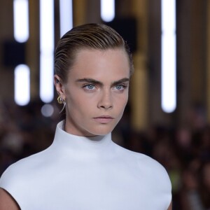 Cara Delevingne - Défilé Balmain, collection printemps-été 2019 à l'Hôtel de Ville. Paris, le 28 septembre 2018.