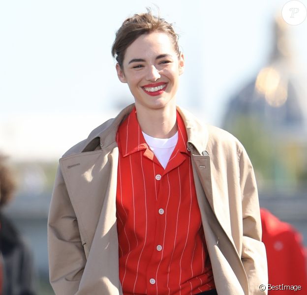 Louise Bourgoin - Défilé L'Oréal Paris 2018 sur la Seine le 30 septembre 2018. © Cyril Moreau / Olivier Borde / Bestimage