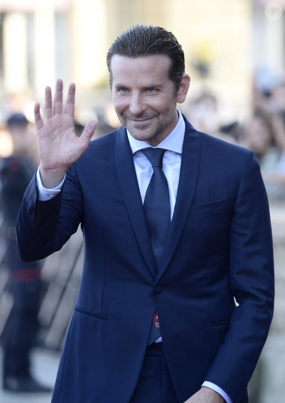 Bradley Cooper arrive à la projection du film 'A star is born' à l'occasion du 66ème festival du film de San Sebastian le 29 septembre 2018.