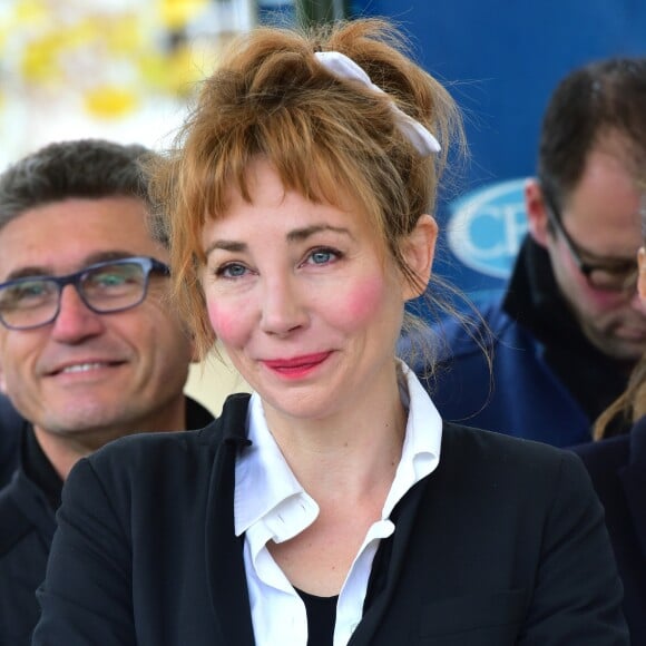 Julie Depardieu - La confrérie de Belnus a procédé à l'intronisation des invités du Comité des fêtes de Beaune et du Pays beaunois, V. Demouy, D. Fernandez et P. Verdier après une messe en la basilique de Beaune. Sont ensuite venus les présidents de la vente des vins lors de la 157ème vente aux enchères des vins des Hospices de Beaune à Beaune, France, le 19 novembre 2017. © Giancarlo Gorassini/Bestimage