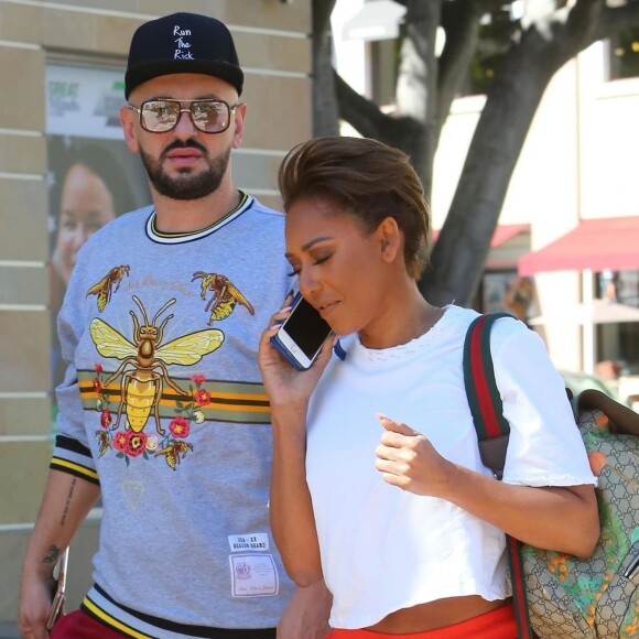 Mel B (Melanie Brown) et son meilleur ami Gary Madatyan arrivent à l'enregistrement de l'émission America's Got Talent à Los Angeles. Mel B se retrouve au coeur d'un nouveau scandale. L'ancienne Scary Spice est accusée par un mannequin de l'avoir agressé. Le 17 octobre 2018 à Los Angeles.
