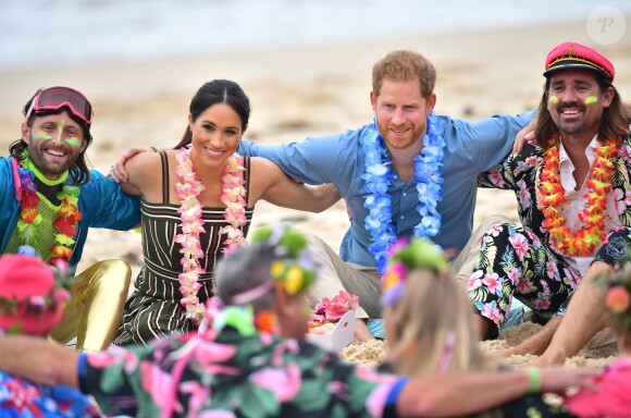 Le prince Harry, duc de Sussex, et Meghan Markle, duchesse de Sussex, visitent la plage de Bondi Beach. Sydney, le 19 octobre 2018.