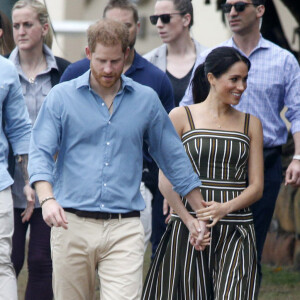 Le prince Harry, duc de Sussex, et Meghan Markle, duchesse de Sussex, visitent la plage de Bondi Beach. Sydney, le 19 octobre 2018.