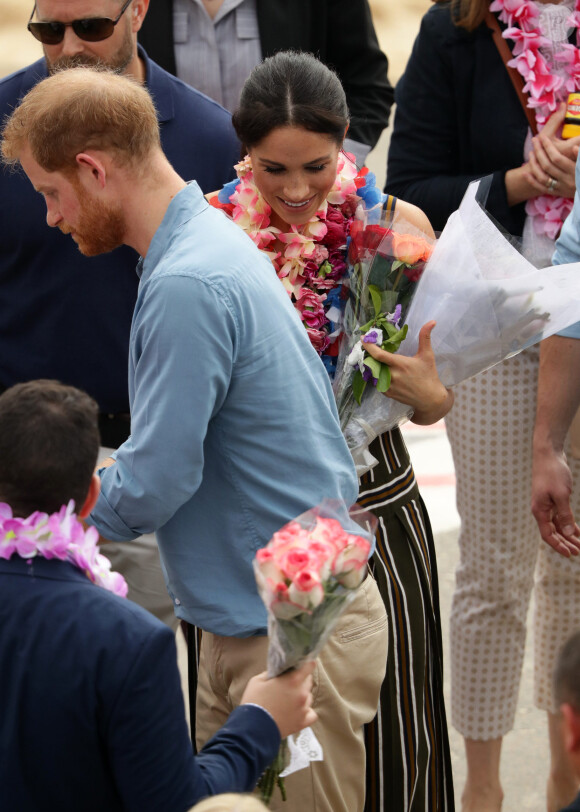 Le prince Harry, duc de Sussex, et Meghan Markle, duchesse de Sussex, visitent la plage de Bondi Beach. Sydney, le 19 octobre 2018.