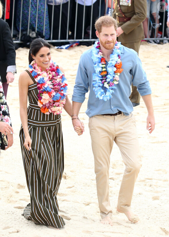 Le prince Harry, duc de Sussex, et Meghan Markle, duchesse de Sussex, visitent la plage de Bondi Beach. Sydney, le 19 octobre 2018.