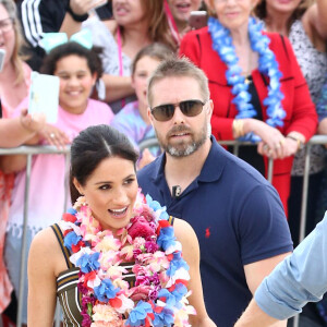 Le prince Harry, duc de Sussex, et Meghan Markle, duchesse de Sussex, visitent la plage de Bondi Beach. Sydney, le 19 octobre 2018.