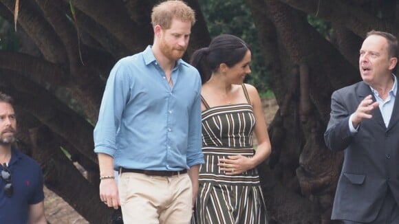 Meghan Markle enceinte : Main posée sur le ventre aux côtés du prince Harry