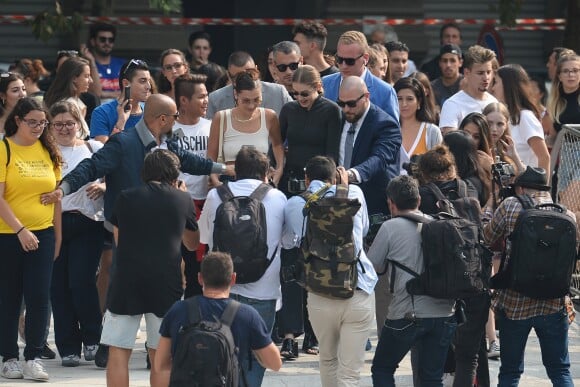 Bella et Gigi Hadid à Milan le 19 septembre 2018.