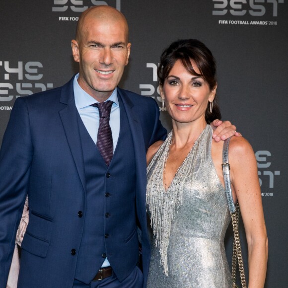 Zinedine Zidane et sa femme Véronique - Les célébrités arrivent à la cérémonie des Trophées Fifa 2018 au Royal Festival Hall à Londres, le 25 septembre 2018. © Cyril Moreau/Bestimage