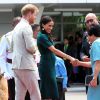 Le prince Harry, duc de Sussex, et Meghan Markle, duchesse de Sussex (enceinte) assistent à une cérémonie traditionnelle fidjienne à la dernière étape de leur voyage officiel aux Fidji, à Nadi, Fidji, le 25 octobre 2018.