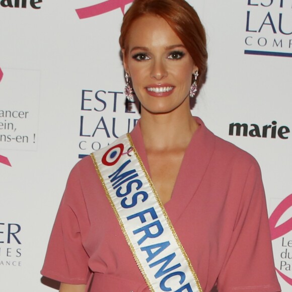 Maëva Coucke (Miss France 2018) lors de la soirée de lancement de la 25ème édition "Octobre rose" sur la péniche Pavillon Seine à Paris, France, le 1er octobre 2018. L'association Le Cancer du Sein, Parlons-en! lance la 25 édition d'Octobre Rose en France. © Denis Guignebourg/Bestimage