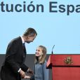 La princesse Leonor des Asturies a prononcé, en présence de son père le roi Felipe VI d'Espagne, sa mère la reine Letizia et sa soeur l'infante Sofia, son premier discours en acte officiel le 31 octobre 2018 à l'occasion du 40e anniversaire de la Constitution espagnole, célébré à l'Institut Cervantes à Madrid. 