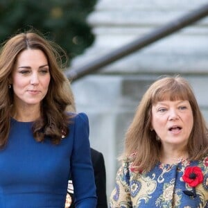 Kate Middleton, duchesse de Cambridge, visite l'Imperial War Museum à Londres pour consulter des lettres de famille datant de la Première guerre mondiale. Le 31 octobre 2018