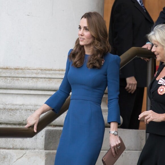 Kate Middleton, duchesse de Cambridge, visite l'Imperial War Museum à Londres pour consulter des lettres de famille datant de la Première guerre mondiale. Le 31 octobre 2018