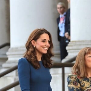 Kate Middleton, duchesse de Cambridge, visite l'Imperial War Museum à Londres pour consulter des lettres de famille datant de la Première guerre mondiale. Le 31 octobre 2018