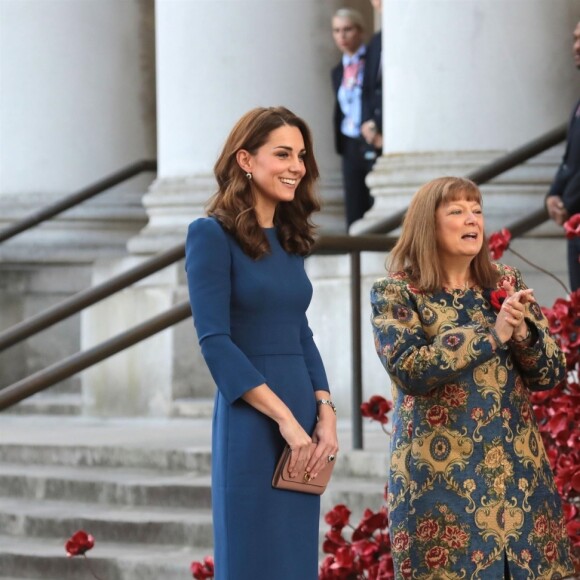 Kate Middleton, duchesse de Cambridge, visite l'Imperial War Museum à Londres pour consulter des lettres de famille datant de la Première guerre mondiale. Le 31 octobre 2018