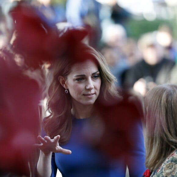 Kate Middleton, duchesse de Cambridge, visite l'Imperial War Museum à Londres pour consulter des lettres de famille datant de la Première guerre mondiale. Le 31 octobre 2018