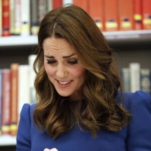 Kate Middleton, duchesse de Cambridge, visite l'Imperial War Museum à Londres pour consulter des lettres de famille datant de la Première guerre mondiale. Le 31 octobre 2018