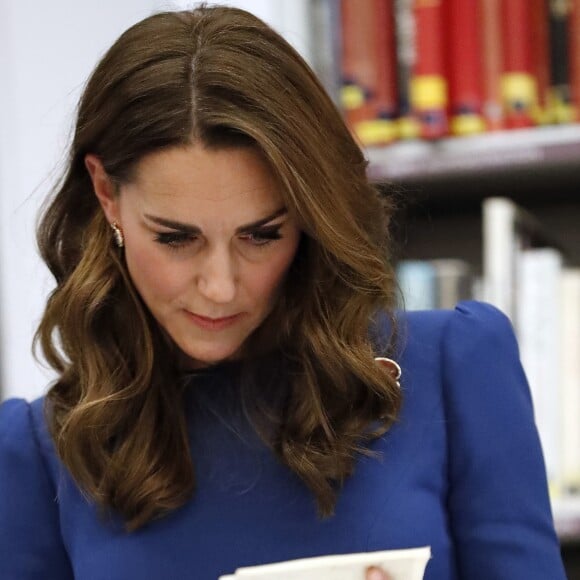 Kate Middleton, duchesse de Cambridge, visite l'Imperial War Museum à Londres pour consulter des lettres de famille datant de la Première guerre mondiale. Le 31 octobre 2018