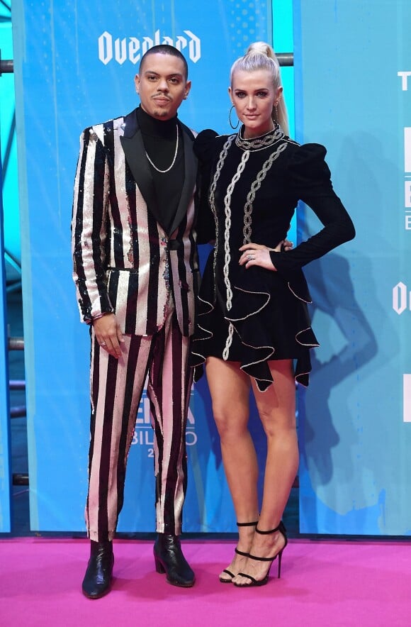 Evan Rose et sa femme Ashlee Simpson à la soirée MTV Europe Music Awards à Bilbao en Espagne, le 4 novembre 2018.