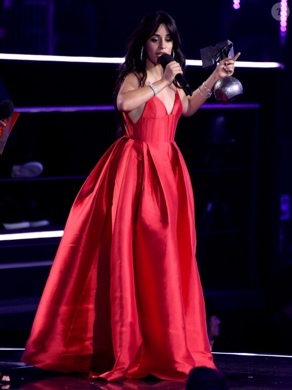Camila Cabello (Meilleure chanson) aux MTV Europe Music Awards 2018 au Bilbao Exhibition Centre. Bilbao, le 4 novembre 2018.