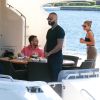Scott Disick et sa compagne Sofia Richie profitent du soleil australien sur un yacht à Sydney, le 29 octobre 2018.