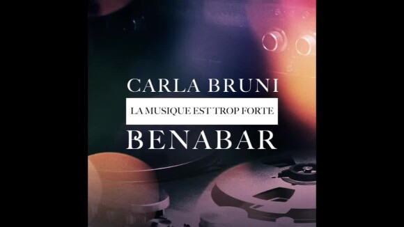 Carla Bruni et Bénabar chantent pour le duo "La musique est trop forte", dévoilé en exclusivité pour Purepeople.com le 7 novembre 2018.