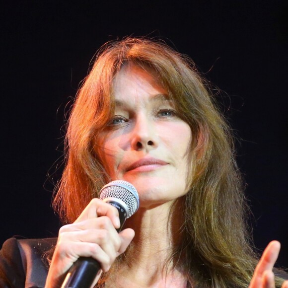 Carla Bruni-Sarkozy en concert lors du 58ème festival "Jazz à Juan" à Juan-les-Pins le 17 juillet 2018.