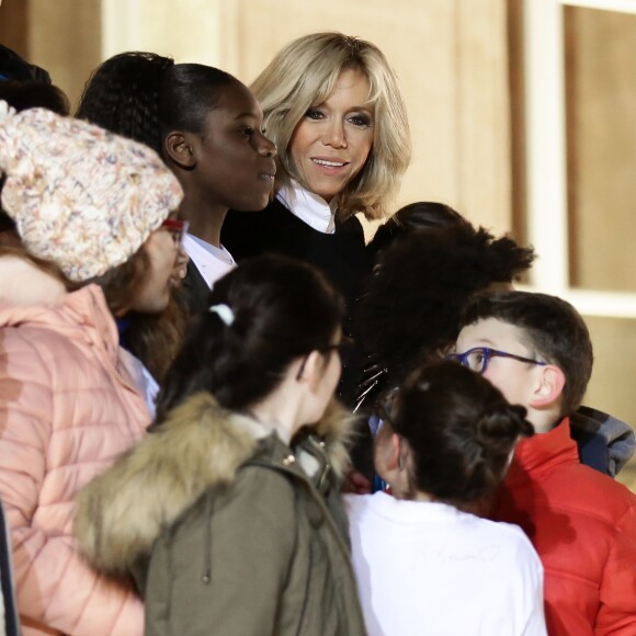 La Première Dame Brigitte Macron (Trogneux) accueille les enfants de l'UNICEF pour la Journée Internationale des Droits de l'Enfant au Palais de l'Elysée à Paris, le 20 novembre 2017. © Stéphane Lemouton/Bestimage