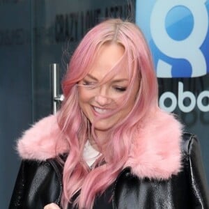 Exclusif - Emma Bunton à la sortie des studios Global Radio à Londres, le 7 novembre 2018